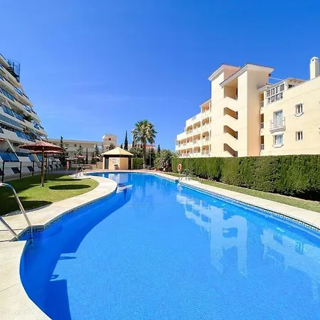 Playaquebrada & Pool Cozy Flat Апартаменты