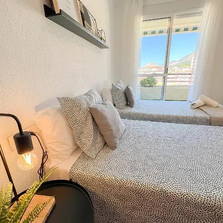 Playaquebrada & Pool Cozy Flat *