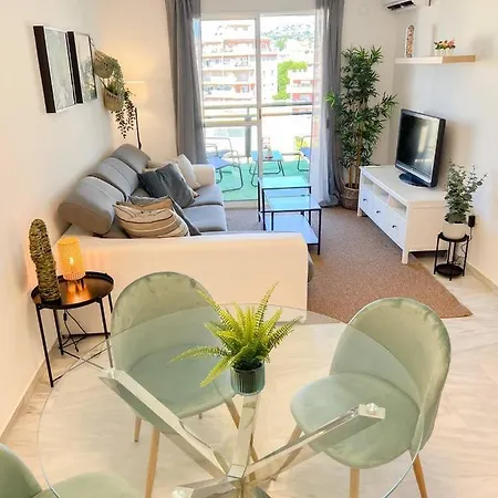 Playaquebrada & Pool Cozy Flat Апартаменты