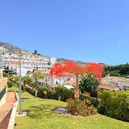 Playaquebrada & Pool Cozy Flat Апартаменты